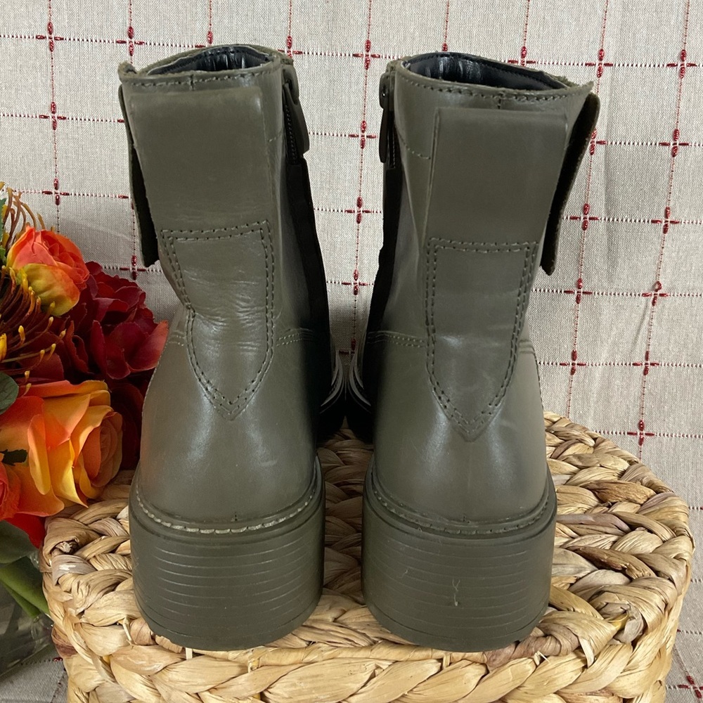 ☘️HP☘️ Franco Sarto “Karrie” Army Green Leather Combat Ankle Boots 9 Thick Sole - Picture 3 of 10